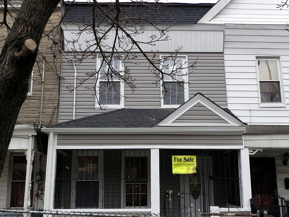 2nd image of 2864 Briggs Ave