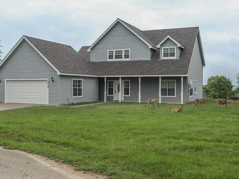 1810 Mesa Oaks Cir — Photo 4
