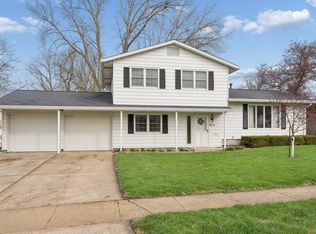 2715 Cleveland Dr, Ames, IA 50010