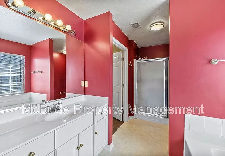928 Hunting Horn Way W — Photo 14