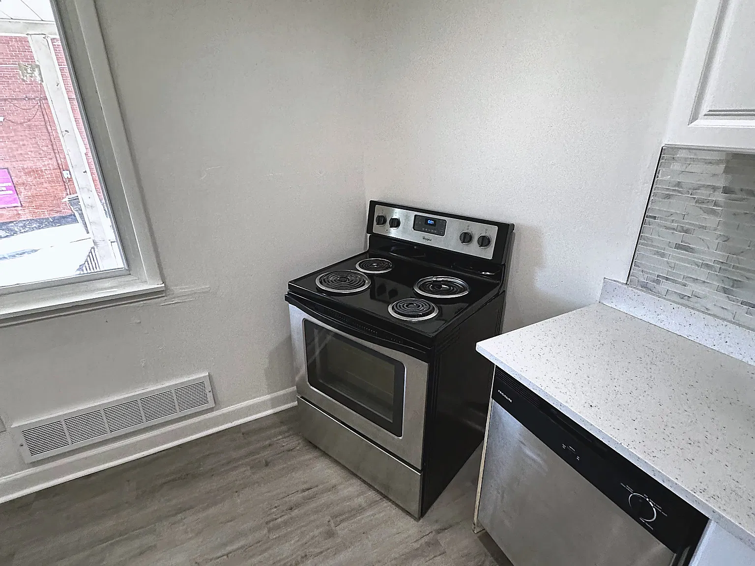 154 Monastery Place - 1 — Photo 2