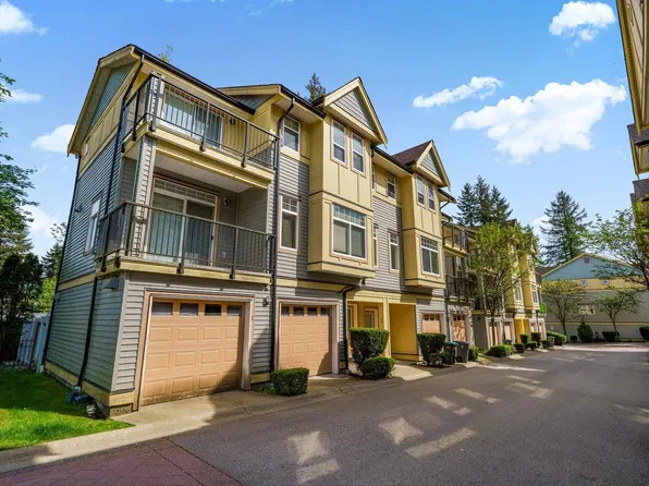 15518 103a Ave #2, Surrey, BC V3R 1N7