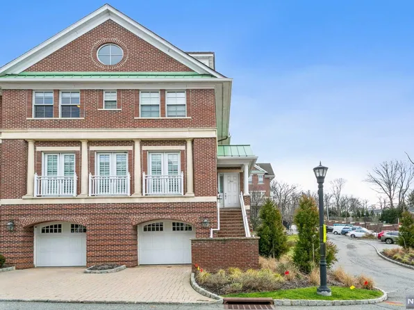 201 Heights Ln #201, Tenafly, NJ 07670