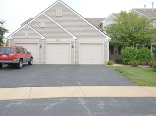 2819 Rutland Cir UNIT 203, Naperville, IL 60564