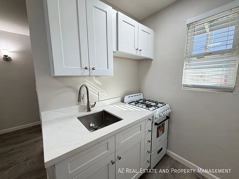 829 N 4th Ave #17 — Photo 11