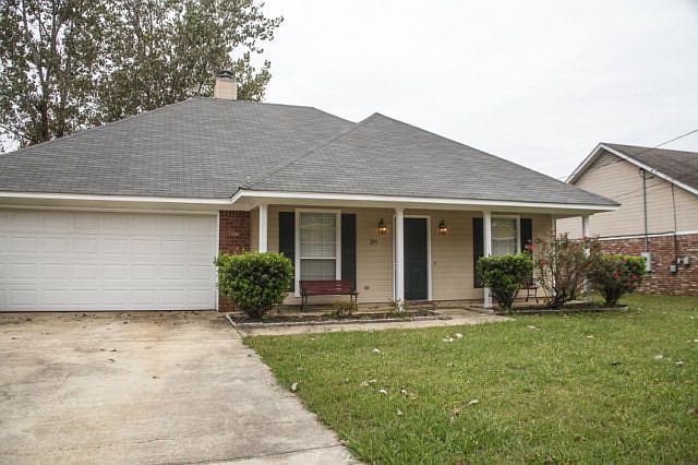 1st image of 311 Northridge Dr