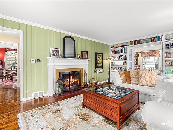 3rd image of 145 East Rd