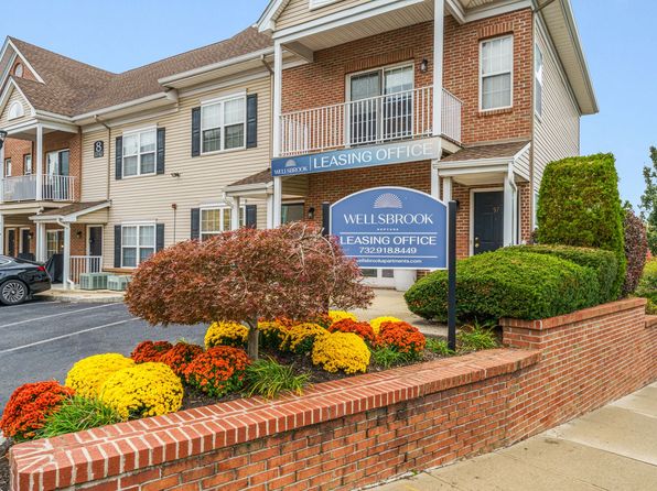 58 Schindler Ct #700-35