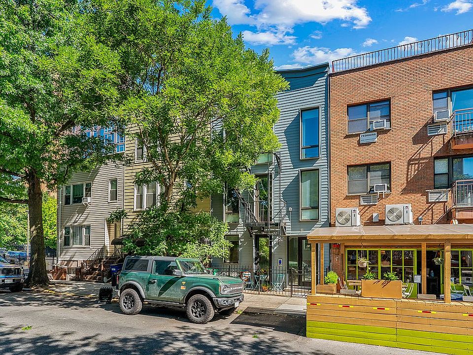 1st image of 43 Richardson St