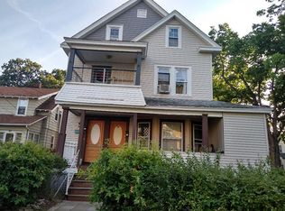 34-36 Lawndale St, Springfield, MA 01108