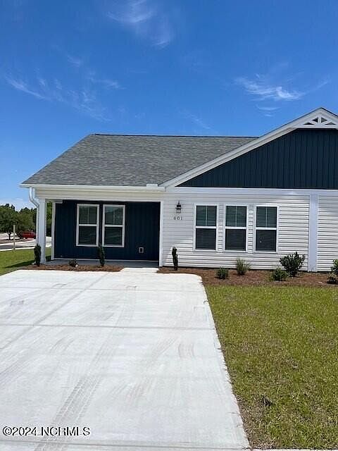 1st image of 601 Villa Cove