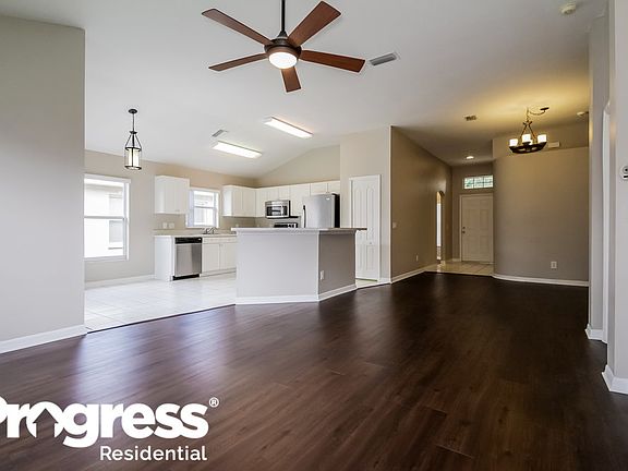 2nd image of 9801 Laurel Ledge Dr