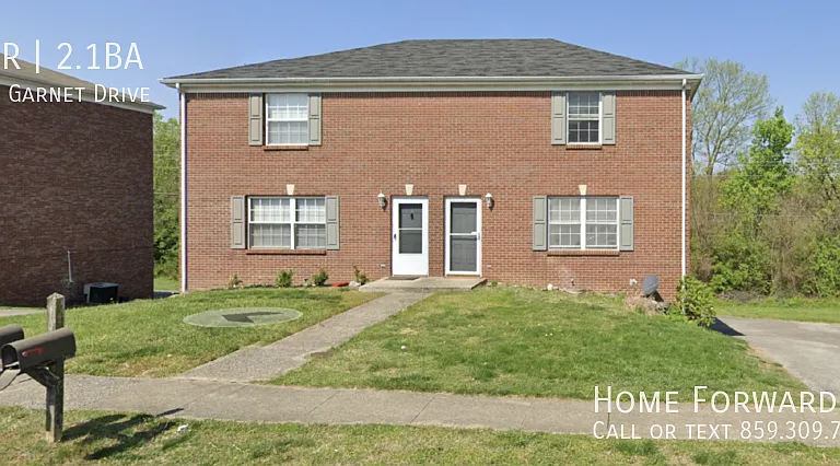137 Garnet Dr — Photo 1