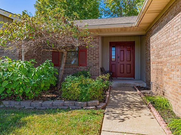 5th image of 6810 Copperfield Dr