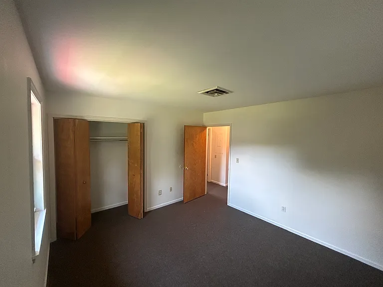 21B Rosemont Ct — Photo 9