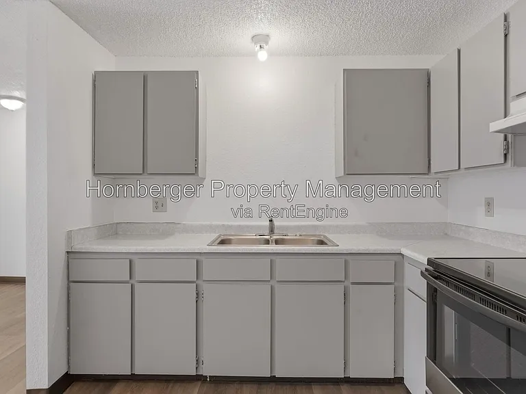 2439 N Standard St — Photo 2