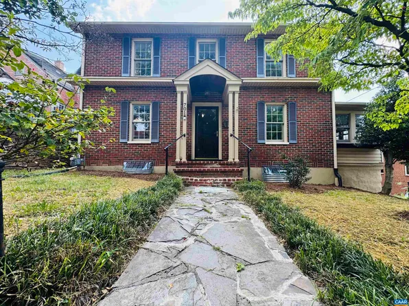 701 Donaghe St, Staunton, VA 24401