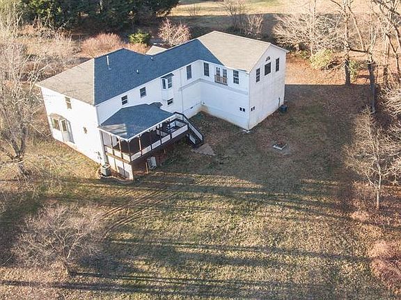 5th image of 14249 Willis Ct