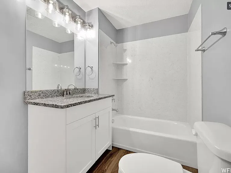 2820 Porter Ave — Photo 11