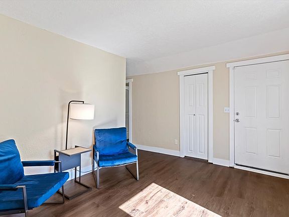 5th image of 1100 E Sullivan Rd S