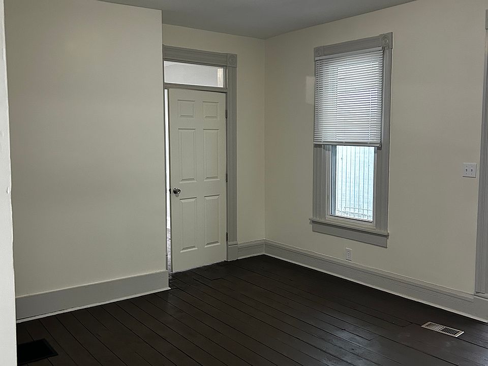 Main room first floor