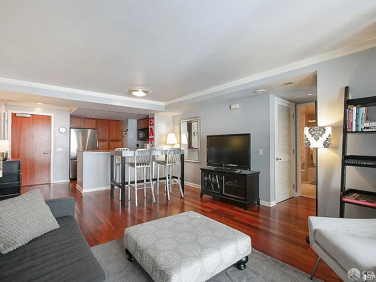 400 Beale St #1008L — Photo 13