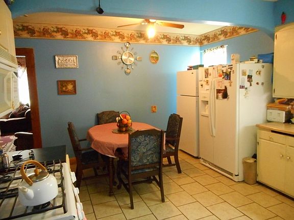 5th image of 1305 3rd Ave