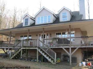 430 Rumbling Ln, Morgantown, WV 26508