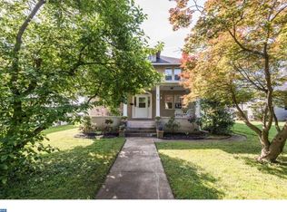 24 Manavon St, Phoenixville, PA 19460