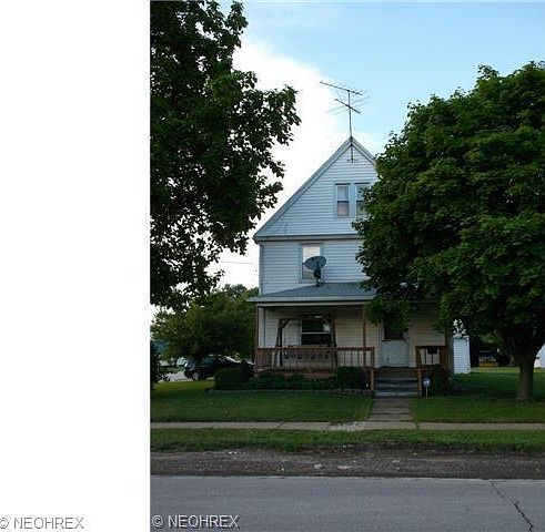 1st image of 327 Huron St