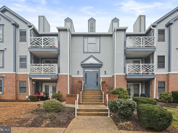 201 Oak Leaf Cir APT L, Abingdon, MD 21009