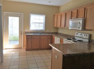 1407 Acacia Club Rd, Hollister, MO 65672