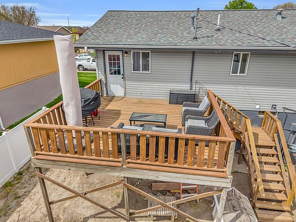 4th image of 609 W 18th St