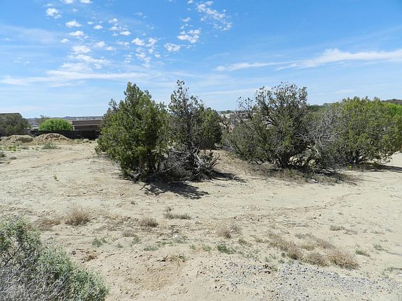 3rd image of 6415 Castle Rock Cir