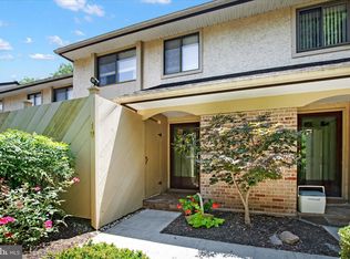 19 Pine Woods Ct, Reading, PA 19607