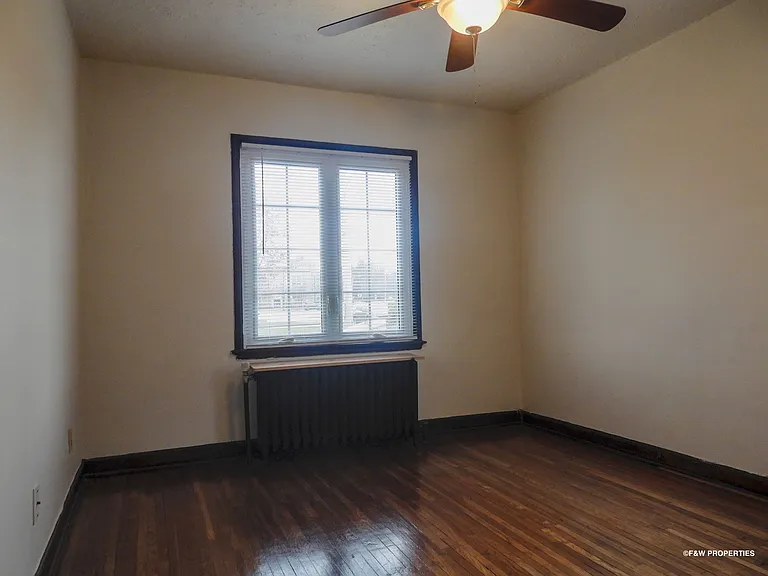 1514 E Long St — Photo 14