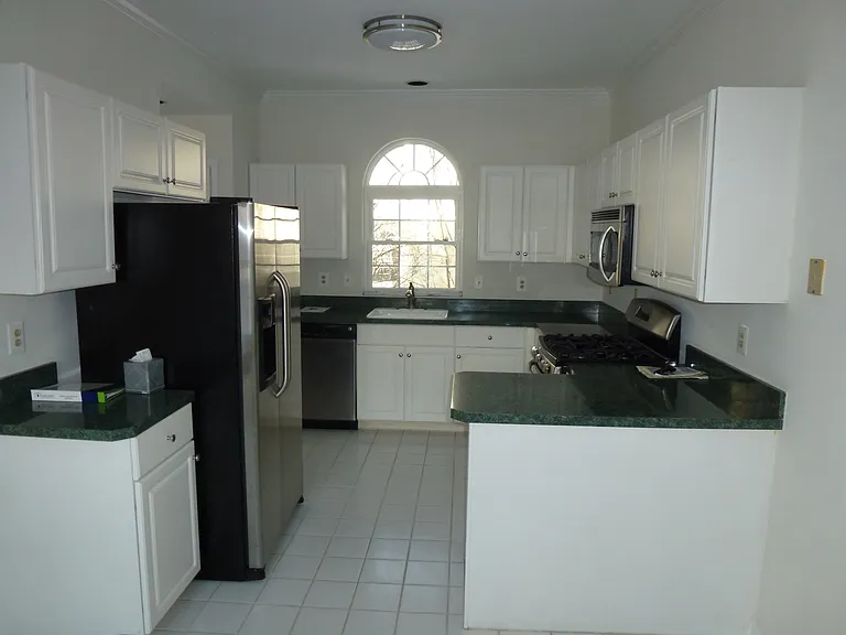 1901 Tanglewood Pl — Photo 7