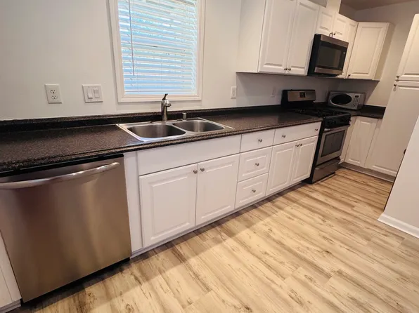 4711 Pepper Bush Ln #A, Sacramento, CA 95841