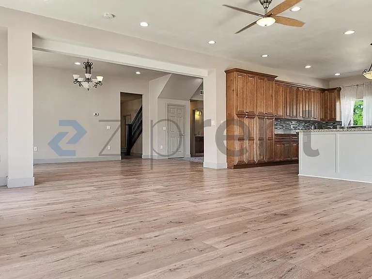 7604 28th St #MAIN HOUSE — Photo 12