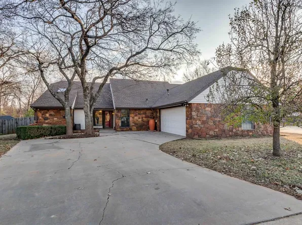 1300 Jamestown, Edmond, OK 73003
