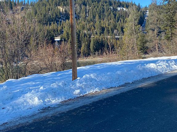 3rd image of 411 Pend Oreille Blvd