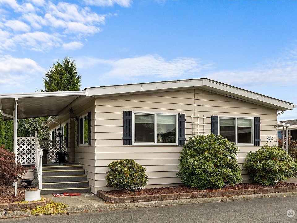 1st image of 1402 22nd Street NE #83