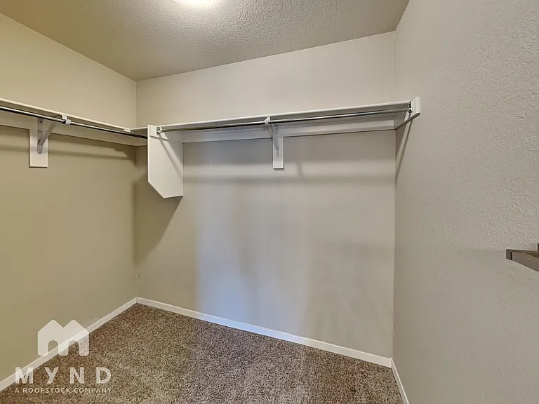 2109 N Lexington St — Photo 15