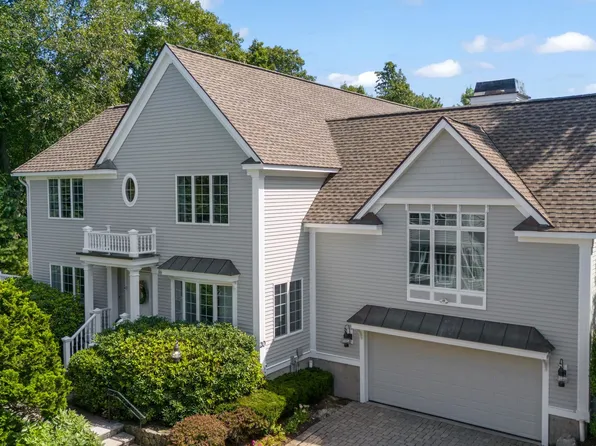 20 Nantucket Drive, North Andover, MA 01845