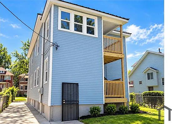 4 bed, 1021 sqft, $1,400 — Photo 2
