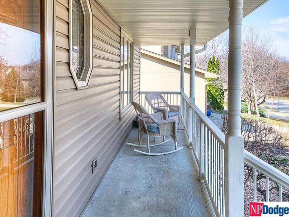 3rd image of 1107 Magnolia Cir