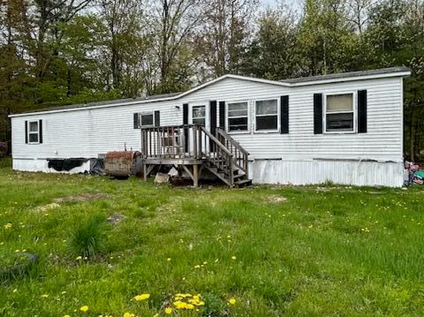 16 Perry Road, Hartford, ME 04220