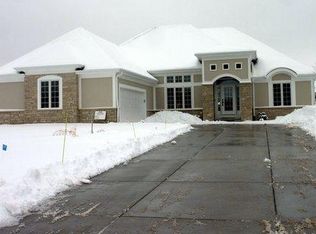 N24W23835 Talon Dr, Waukesha, WI 53188