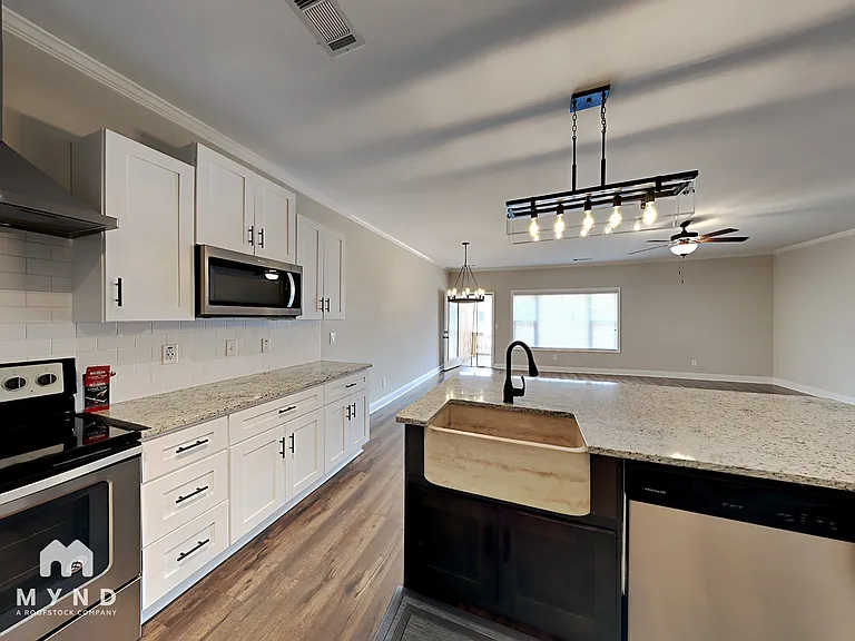 201 Jackson Pl NW — Photo 9