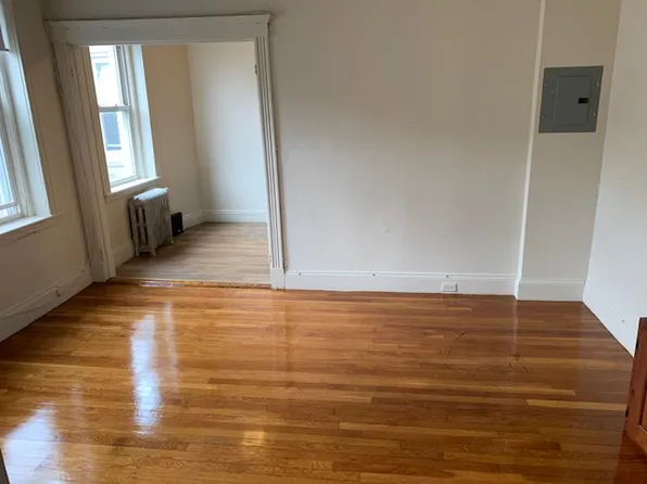 65 Park Dr, Boston, MA